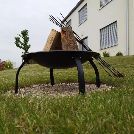 U Rane Bobule Апартаменты Зноймо